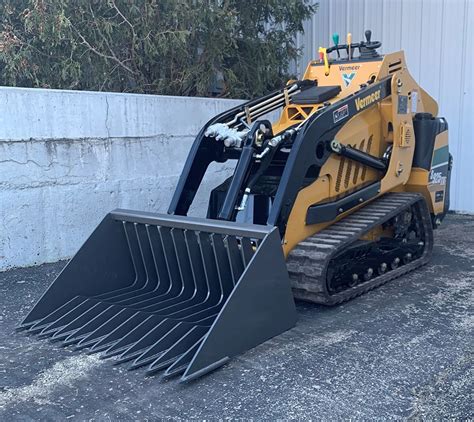 gilbert rock buckets on skid steer|Rock Buckets for Compact Tractors, Loaders & Skid Steers.